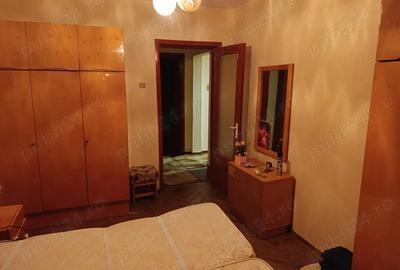 Apartament 4 camere, etaj 1 - 4