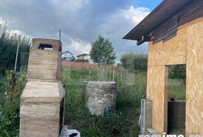 Casă cu 4 camere cu Teren 1000 Mp în Șcheia