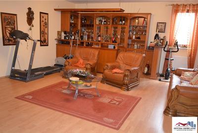 Casa Superba de Inchiriat Mobilata Lux in Sangeorgiu de Mure - 6