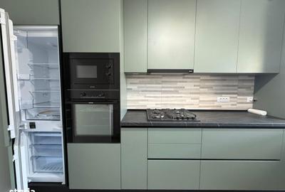 Apartament cu 3 camere în Tractorul - 23