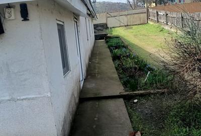 Casă cu 4 camere în Văcăreni - 3