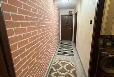 Apartament cu 3 camere semidecomandat în Valea Rosie - 5