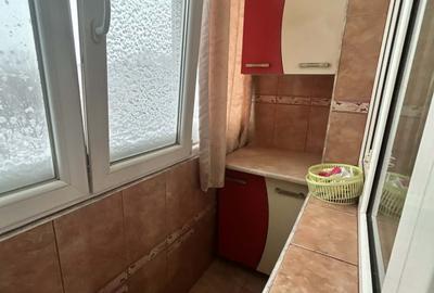 Apartament cu 4 camere semidecomandat în Micro 38 - 9