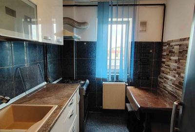 Apartament cu 2 camere semidecomandat în Micro 9 - 12
