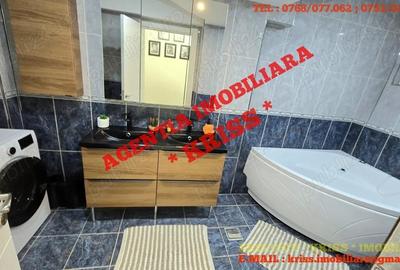 Apartament cu 3 camere decomandat în Central - 1