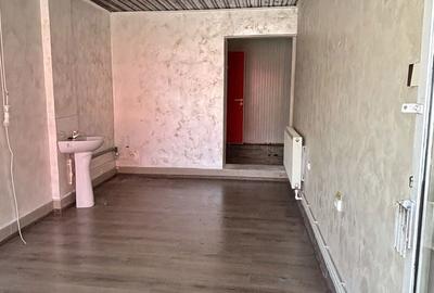 Spațiu comercial, de 25 mp, în Exterior Vest - 3
