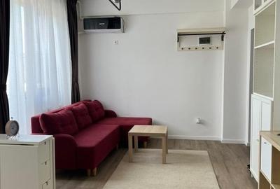 Apartament cu 2 camere semidecomandat, mobilat în 1 Mai
