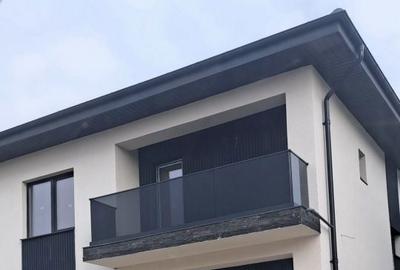 Casă cu 4 camere în Central