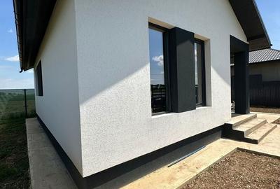 Casă cu 3 camere cu Teren 250 Mp în Crevedia - 16