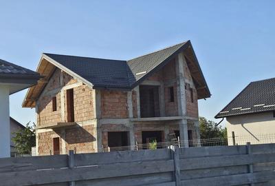 Casă cu 3 camere cu Canalizare în Lunca Cetățuii - 9