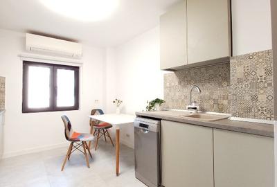 Apartament cu 4 camere decomandat în Aviației - 9