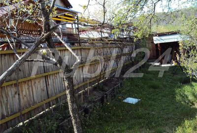 Casă cu 5 camere în Ocnele Mari - 10