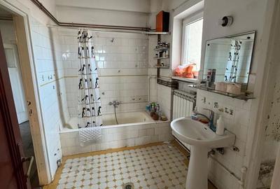 Apartament cu 3 camere în Calea Victoriei - 1