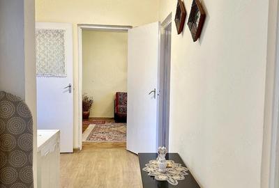 Apartament cu 3 camere decomandat în Central - 1