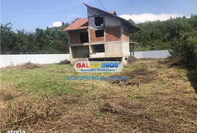 Casă cu 6 camere cu Teren 1513 Mp în Cornu - 9