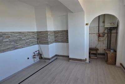 Garsonieră decomandată în Micro 11 - 3