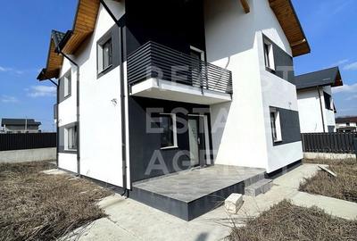 Casă cu 4 camere cu Teren 470 Mp în Central - 4