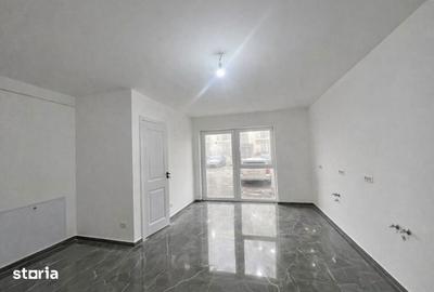 Spațiu comercial, de 32 mp, în Central - 7