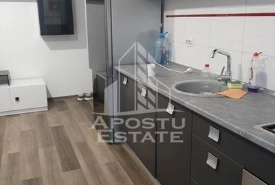 Apartament 3 camere, centrala proprie,loc parcare.zona Giroc - 2