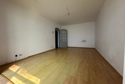 Apartament cu 3 camere semidecomandat în Alecu Russo - 3