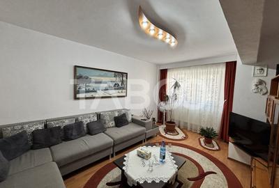 Apartament de vanzare  3 camere etaj 1 cu pivnita zona Valea Aurie - 1