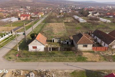 Casă cu 2 camere cu Teren 1570 Mp în Ghioroc - 19