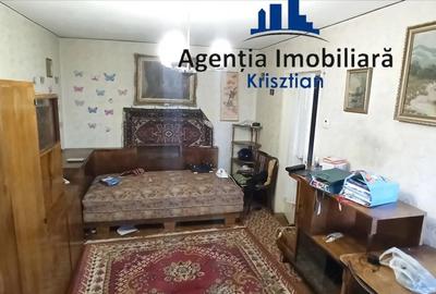 Apartament cu 2 camere de vanzare - Zona Micro 14 - 1