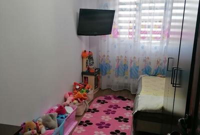 Apartament cu 3 camere semidecomandat în Piața Centrală - 2