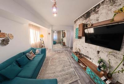 Apartament cu 2 camere decomandat, mobilat în Titan