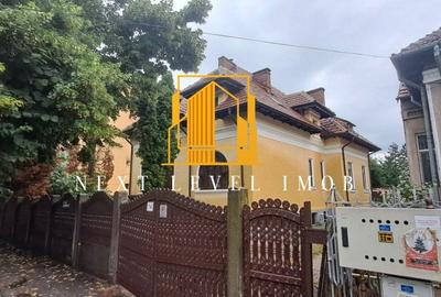 Casă cu 5 camere cu Teren 654 Mp în Negru Vodă