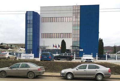 Birou, de 5,000 mp, în Nord