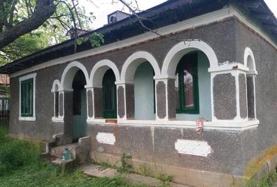 Casă cu 4 camere cu Teren 1450 Mp în Râmnicelu - 2