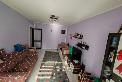 Apartament cu 3 camere decomandat în Piața Centrală - 2