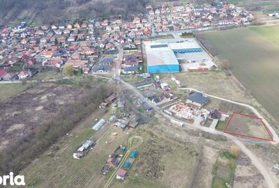 Teren de 696 mp, în Central