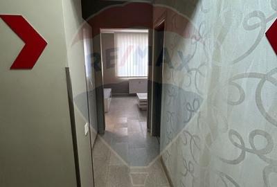 Spațiu comercial, de 42.369998931885 mp, în Policlinica - 9