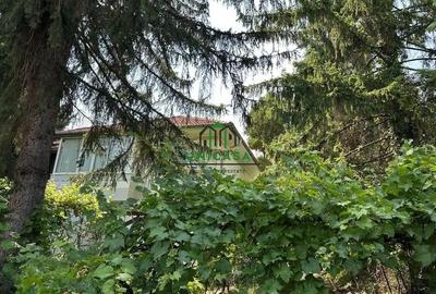 Casă cu 4 camere cu Teren 341 Mp în Central - 10
