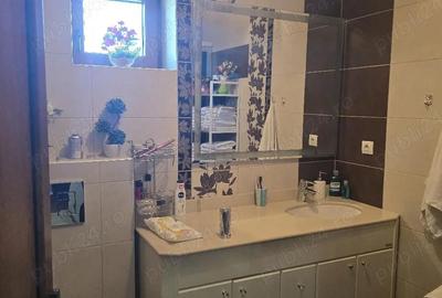 Apartament cu 3 camere semidecomandat în Cotnari - 3