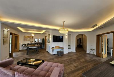 Apartament cu 4 camere decomandat, mobilat în Aviatorilor