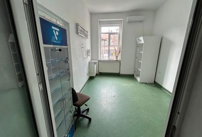 Spațiu comercial, de 160 mp, în Central - 7