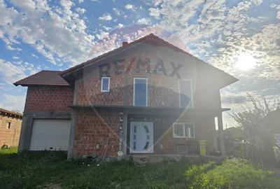 Casa de vanzare P+M - 1