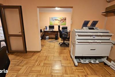 Spațiu comercial, de 74 mp, în Central - 2