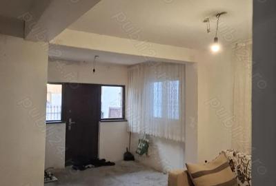 Casă cu 5 camere cu Teren 105 Mp în Vitan - 3