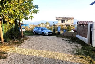Lot pentru casa in zona foarte linistita si usor accesibila - 1