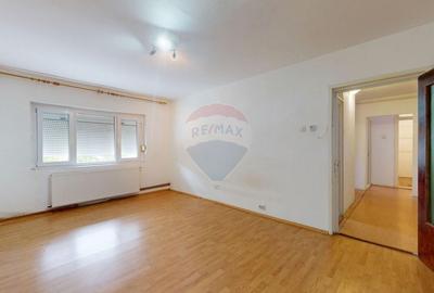 Apartament cu 2 camere decomandat în Noua - 3