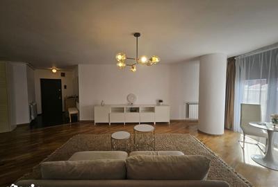 Apartament cu 2 camere semidecomandat în Victoriei