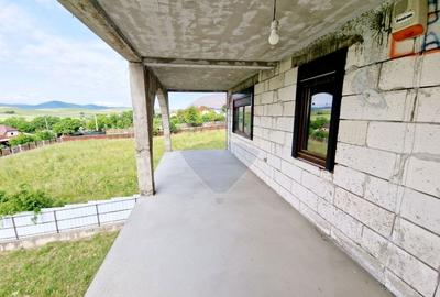 Casă individuală cu 15 camere cu Garaj în Girov - 35