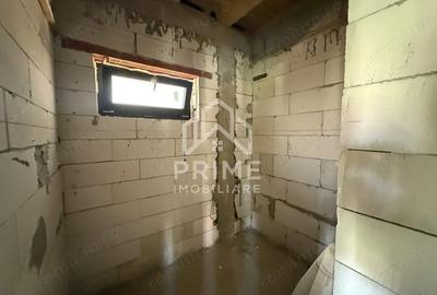 Casă cu Teren 451 Mp în Teiu - 9