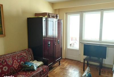 Apartament cu 3 camere decomandat în Berești - 15
