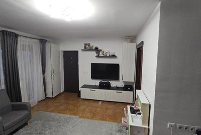 Apartament cu 3 camere decomandat în Central - 2