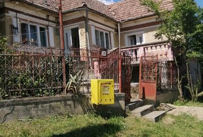 Casă cu 3 camere în Zau de Câmpie - 1